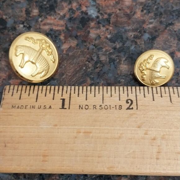 4 Brooks Brothers Buttons...NEW - Picture 3 of 3